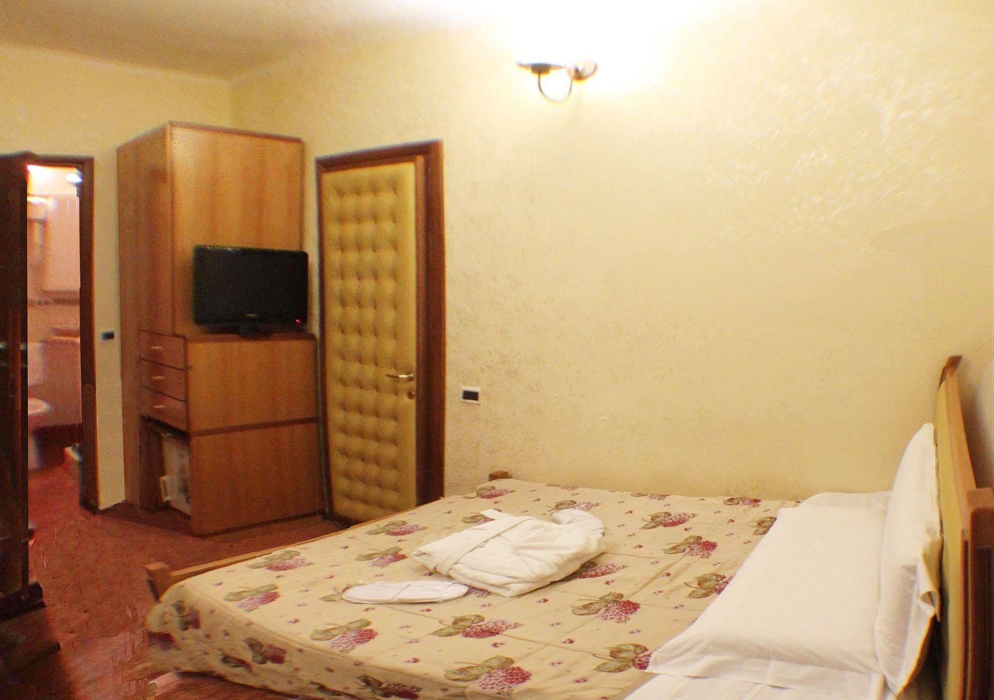 Caligola Resort Roma Dış mekan fotoğraf